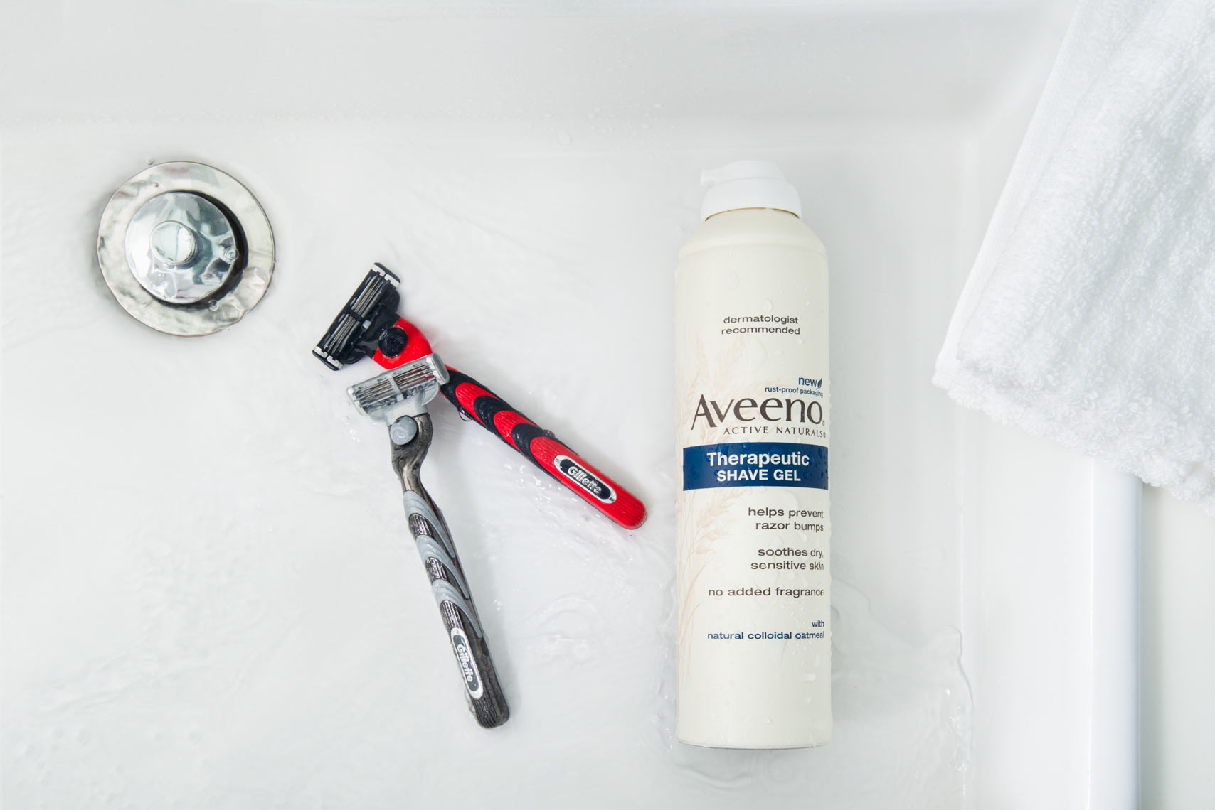 Gilette_Razors_with_Aveeno_Shave_Cream_and_Towel